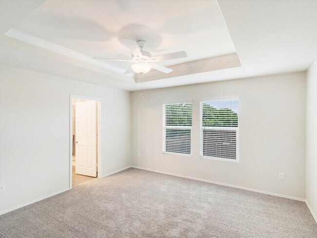 Building Photo - 405 Glendale Dr