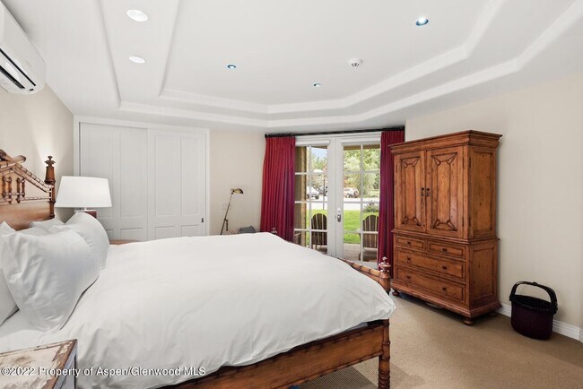 Building Photo - 504 N 8th St