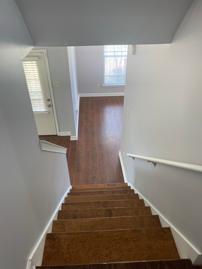 Building Photo - 158 Keel Ave