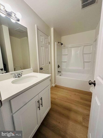 Building Photo - 108 Brighton Ct