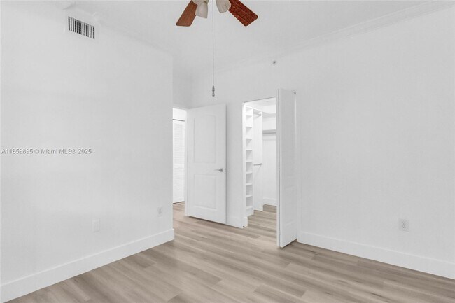 Building Photo - 6670 NW 114th Ave