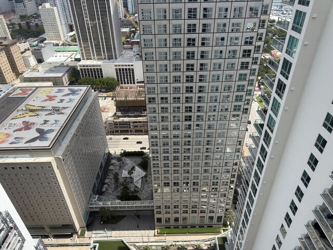 Building Photo - 300 S Biscayne Blvd