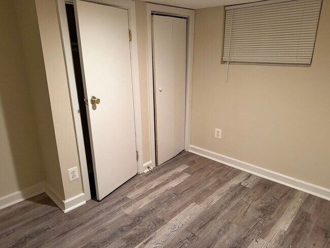 Building Photo - Spacious home close to METRO, Uof MD, etc.