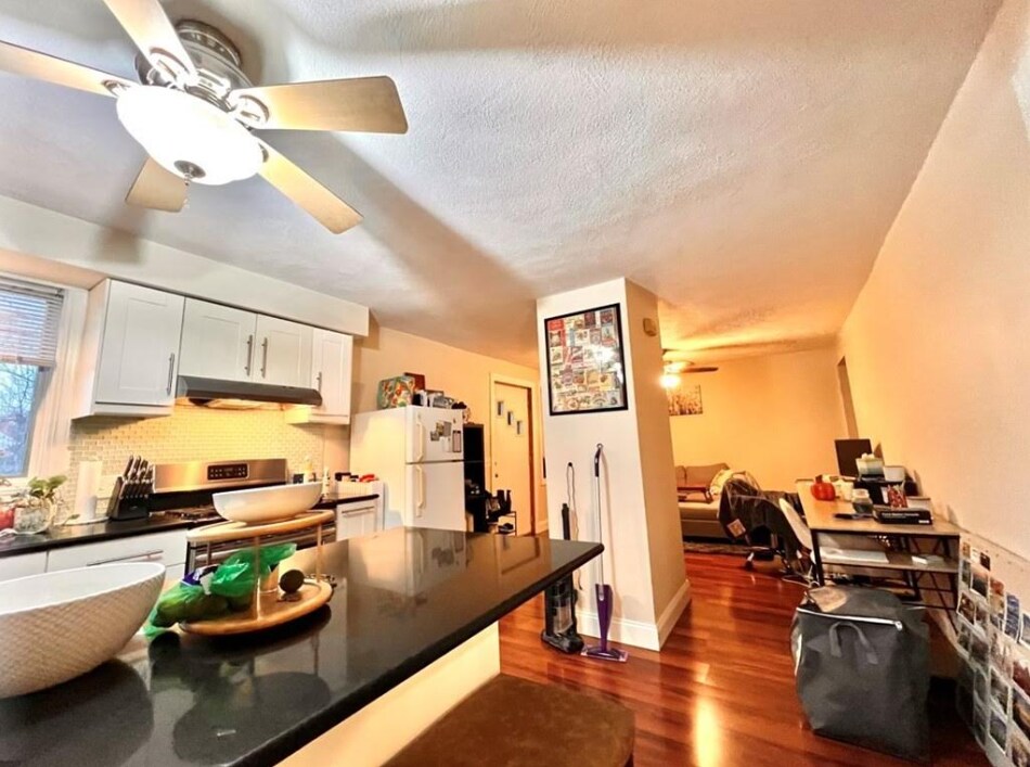 Building Photo - 60 Homer Ave