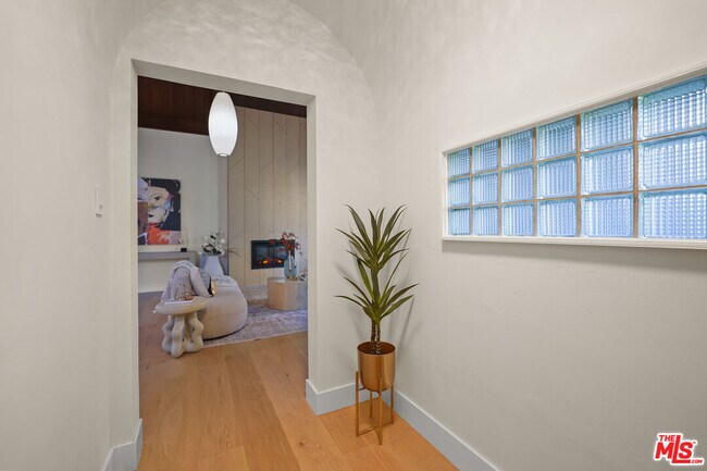 Building Photo - 665 McCadden Pl