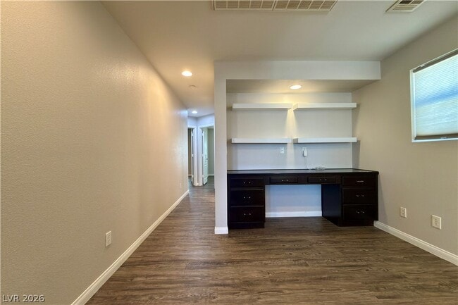 Building Photo - 9937 Baron Coast St