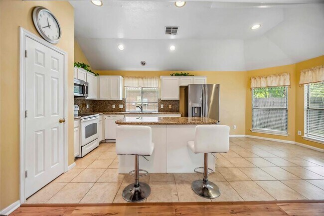 Building Photo - 8830 Sherina Park Dr