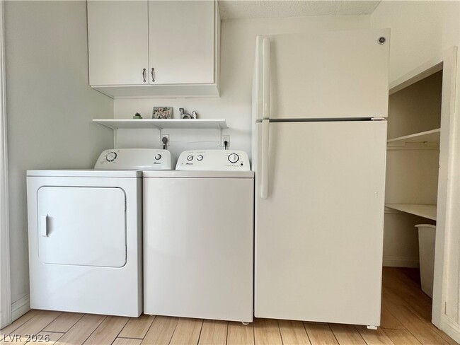 Building Photo - 428 S Beaumont St