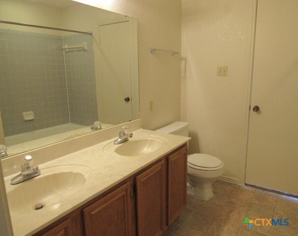 Building Photo - 401 E Hogan Dr