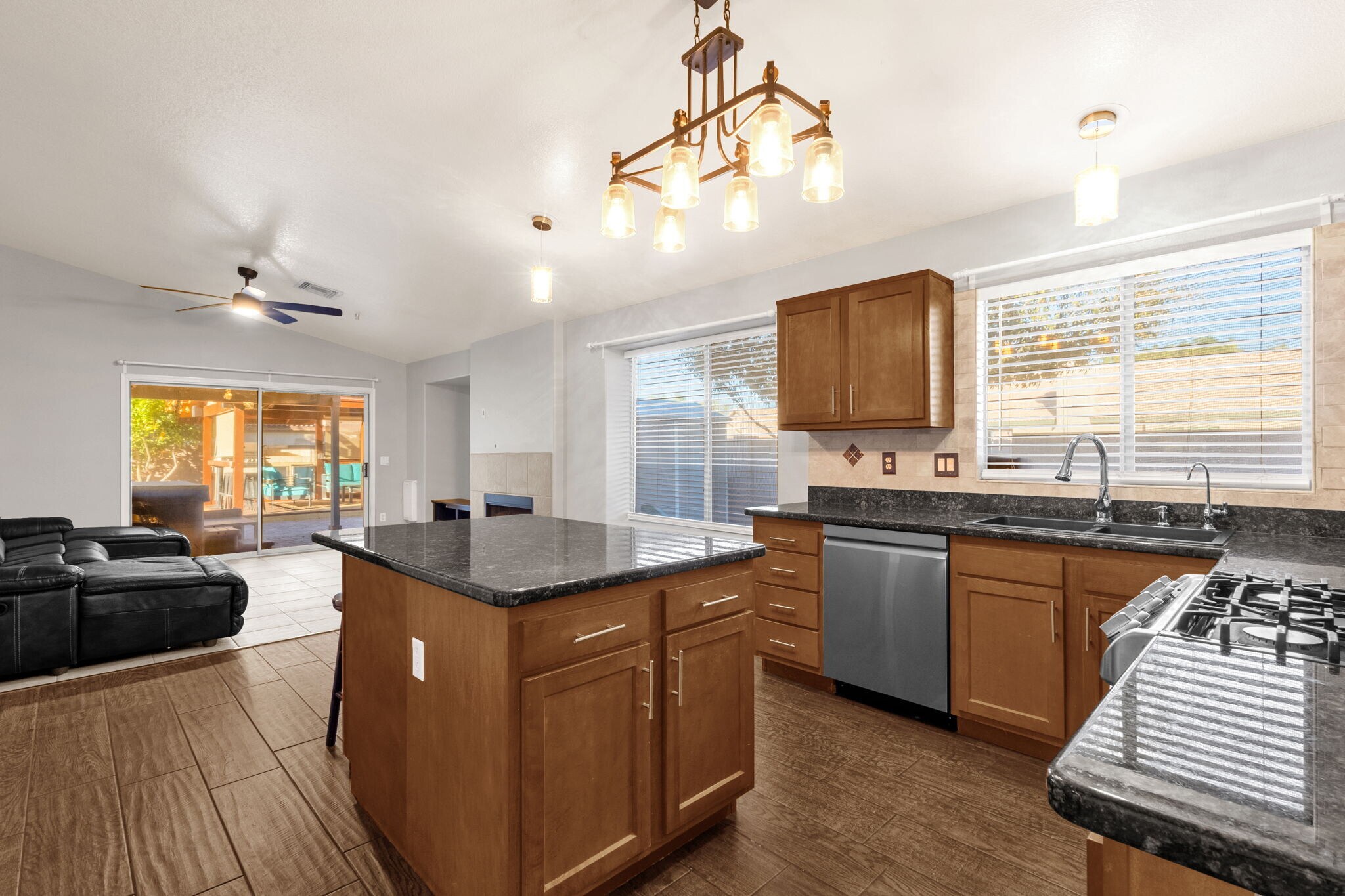 Building Photo - 17424 N 2nd Ave