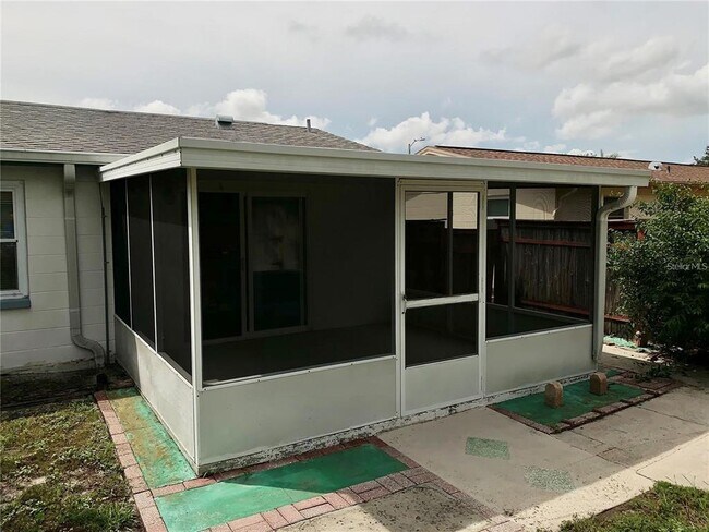 Building Photo - 3335 Coldwell Dr