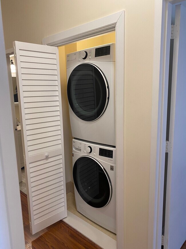 Laundry Closet - 345 E 119th St