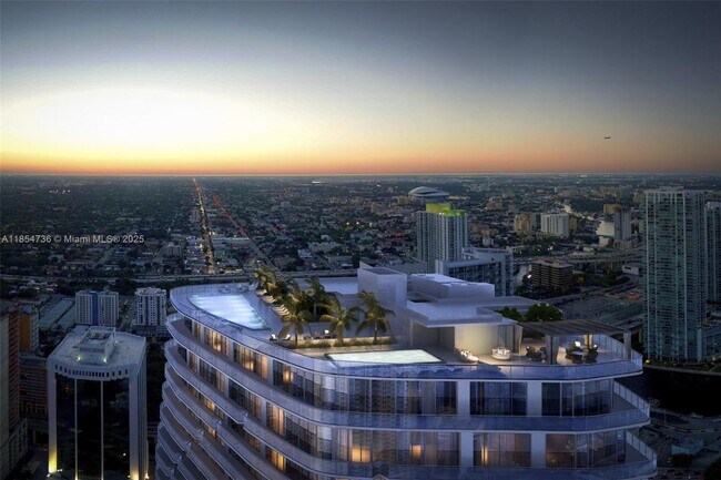 Building Photo - 801 S Miami Ave