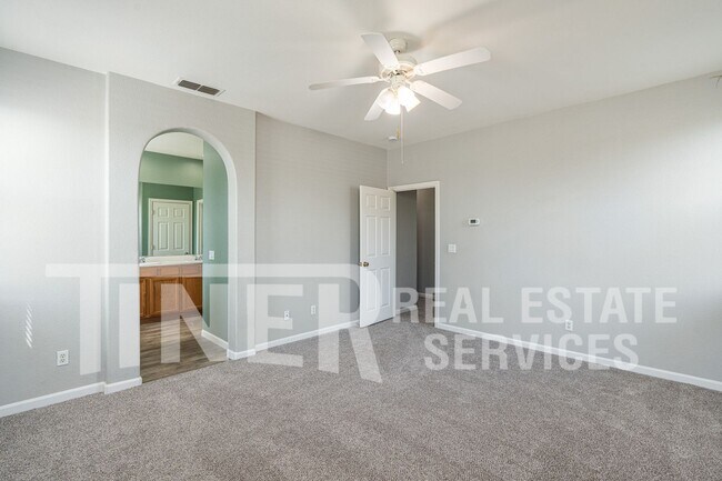 Building Photo - 8287 Lauffer Way