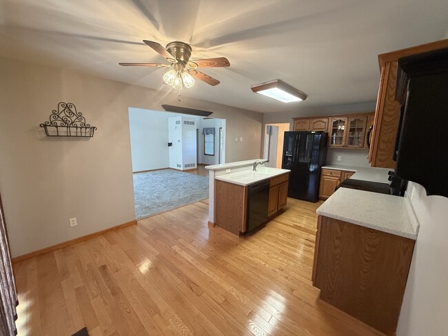 Building Photo - 1622 Forrest Ave