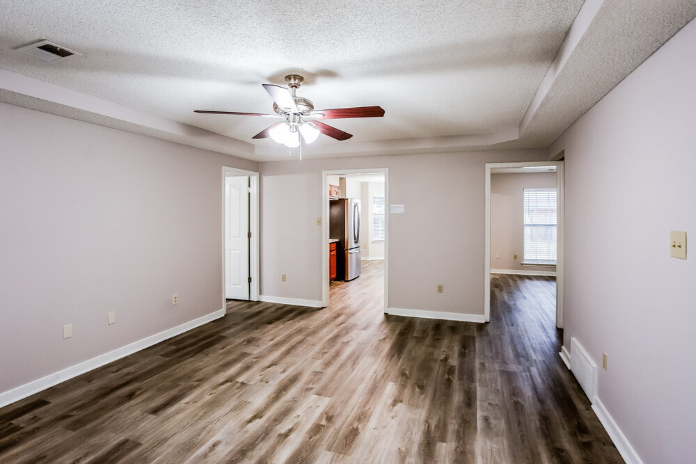 Building Photo - 7163 Windsor Dr