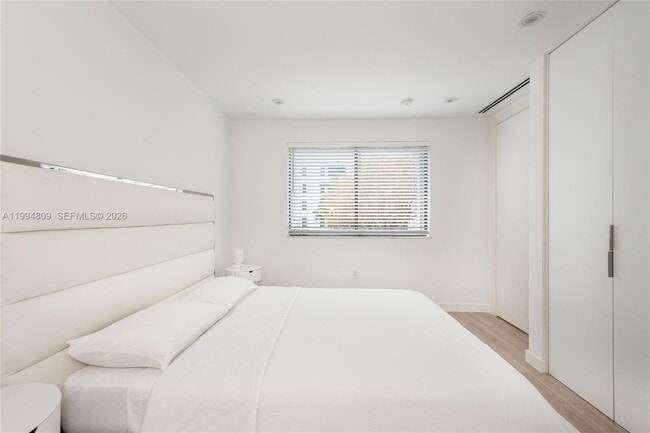 Building Photo - 255 Galen Dr