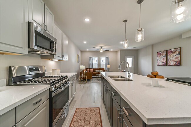 Building Photo - 3623 Pathfinder Ct