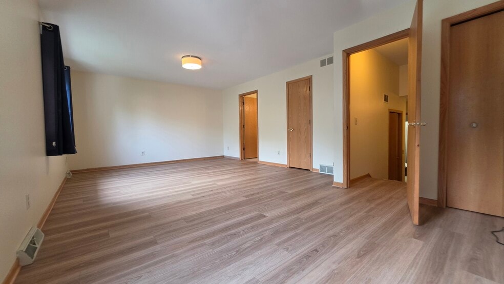Building Photo - 69 Ponwood Cir