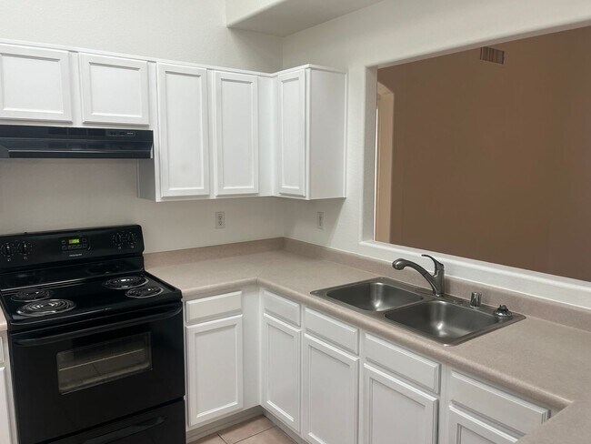 Building Photo - 13225 W Desert Ln