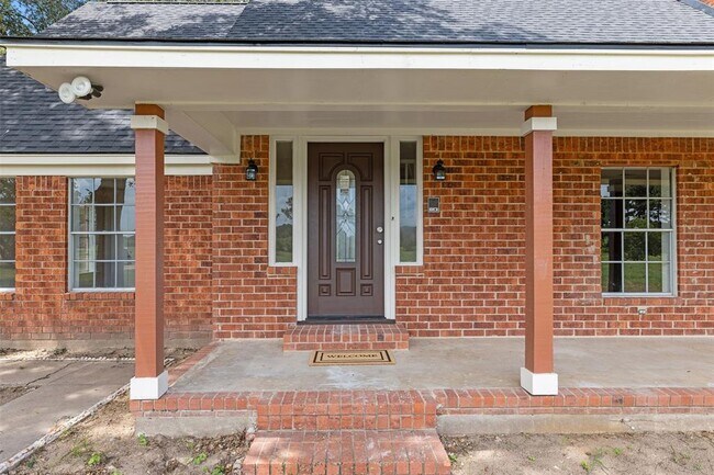 Building Photo - 1178 Co Rd 105