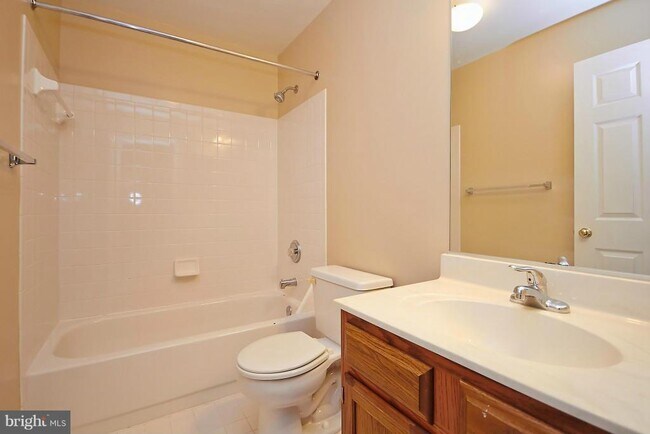 Building Photo - 1426 Park Garden Ln