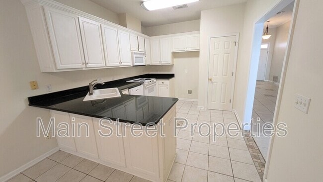 Building Photo - 1612 College Pkwy