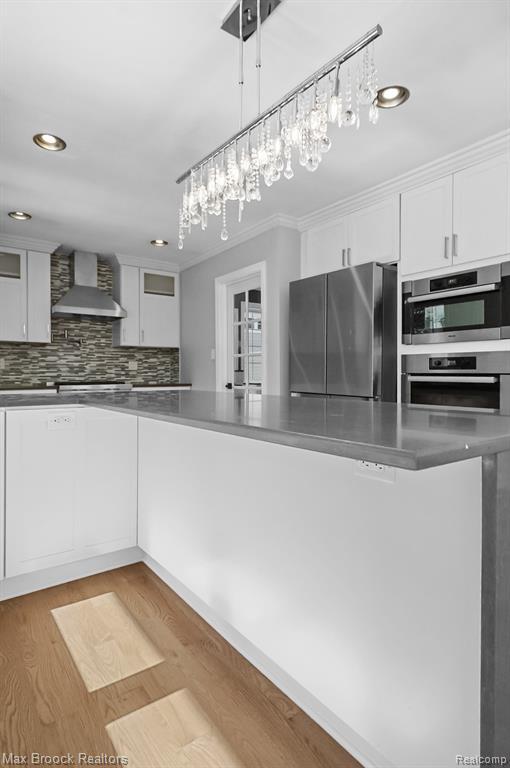 Building Photo - 2120 Buckingham Ave