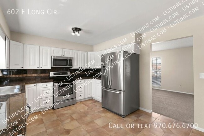 Building Photo - 602 E Long Cir