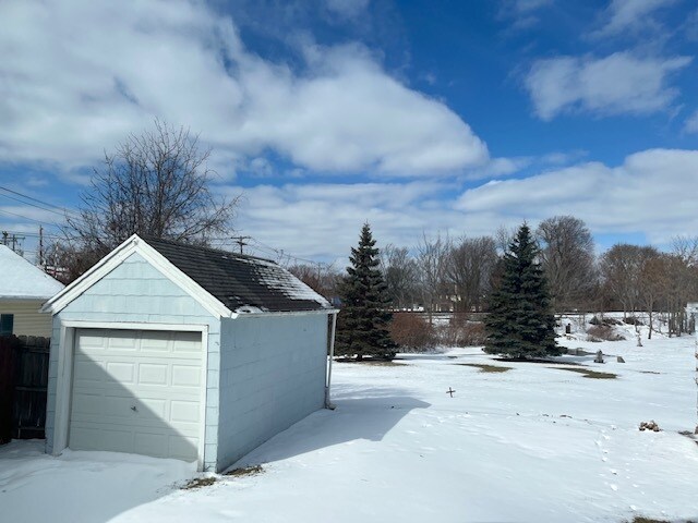 Backyard and Garage - 40 Virginia St