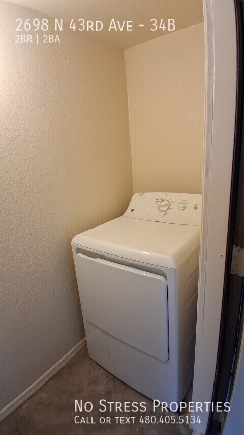 Building Photo - 2698 N 43rd Ave