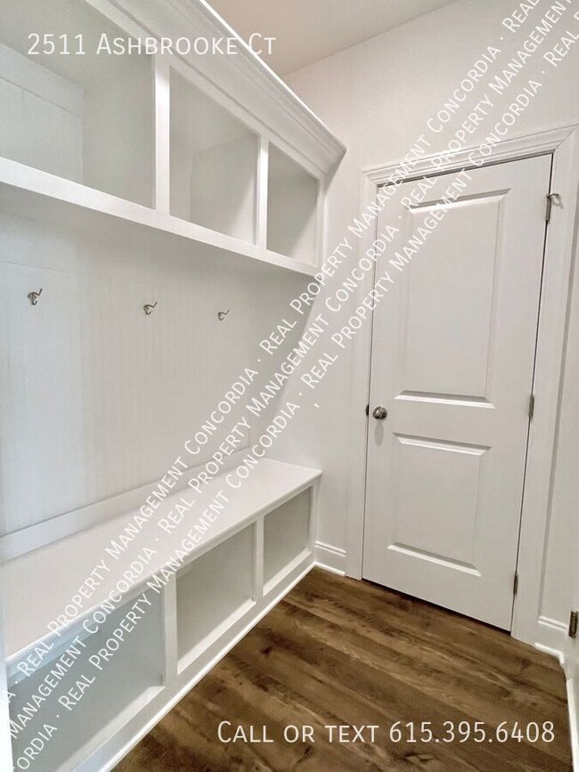 Building Photo - 2511 Ashbrooke Ct