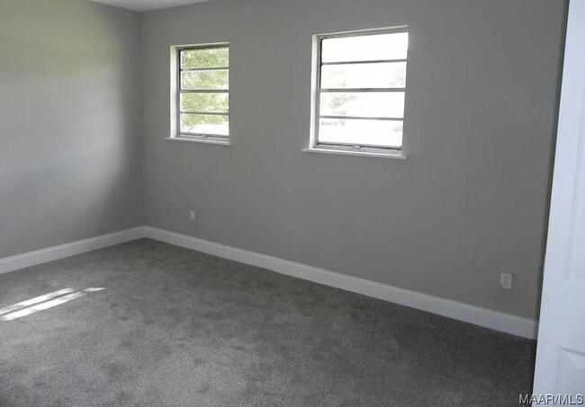 Building Photo - 2724 Endicott Dr