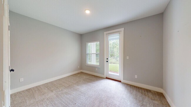 Building Photo - Stunning 3-Bedroom, 2.5-Bath Villa in The ...