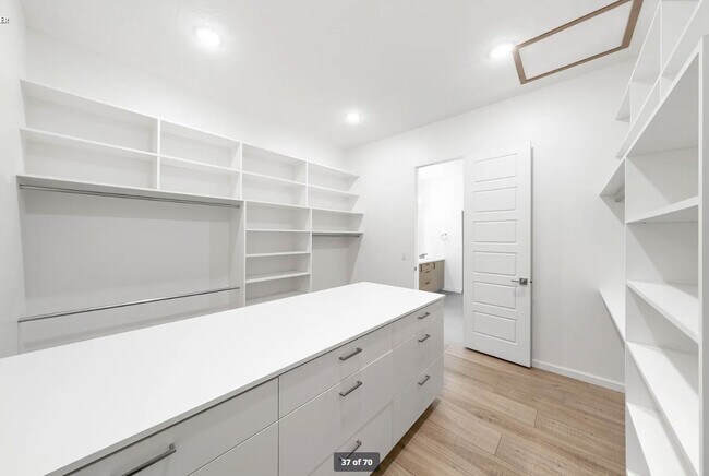 Building Photo - 2548 E 1480 S
