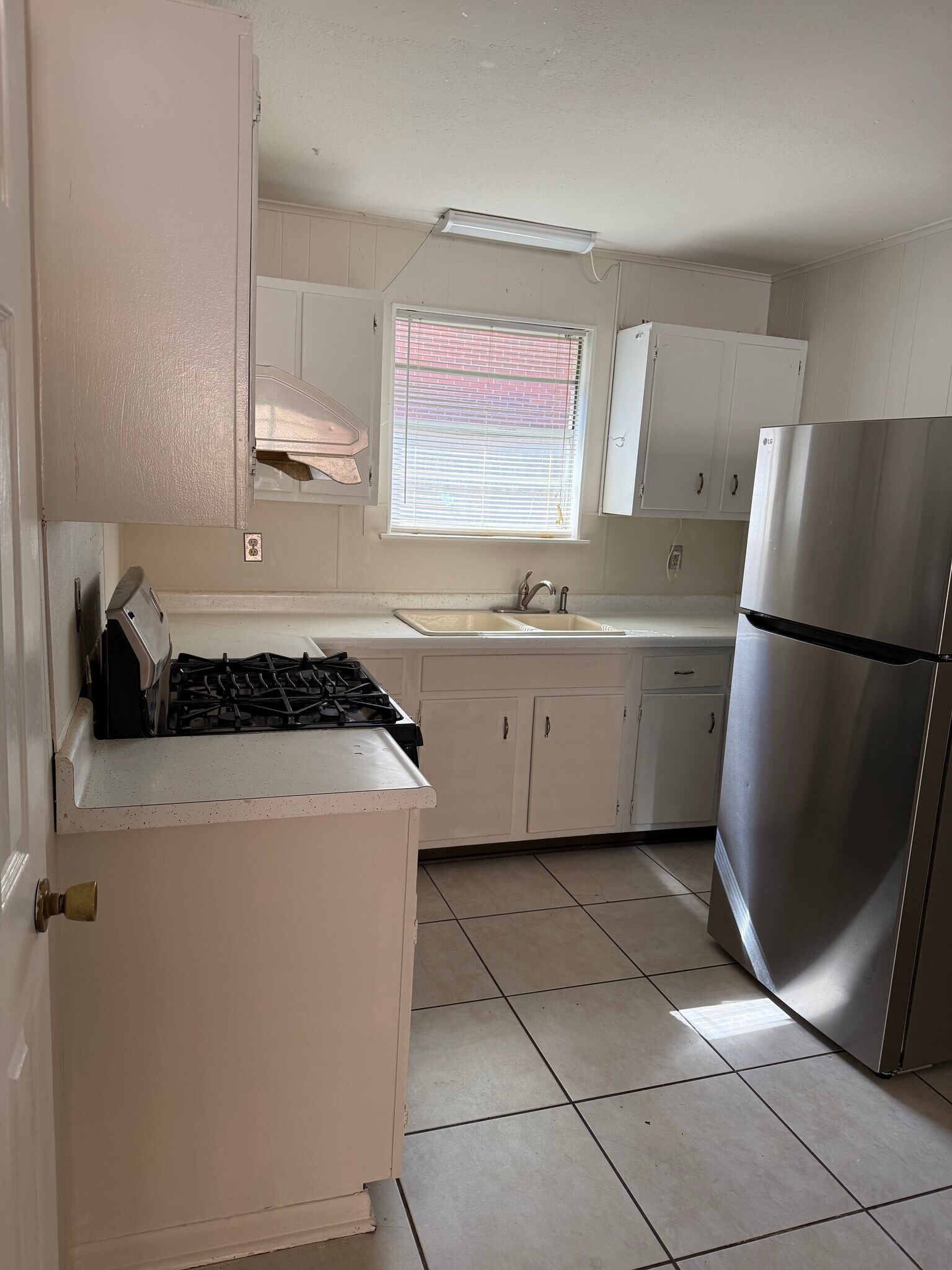 Building Photo - 4415 Herrmann St