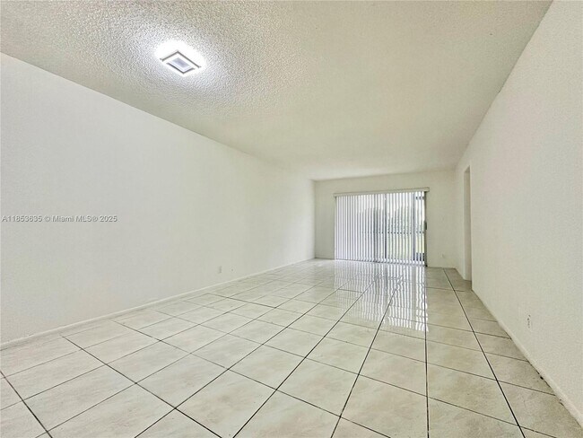 Building Photo - 7900 Fairview Dr