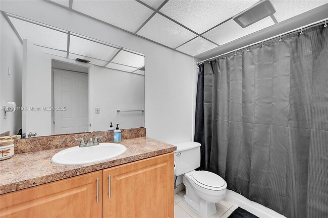Building Photo - 1820 SW 81st Ave