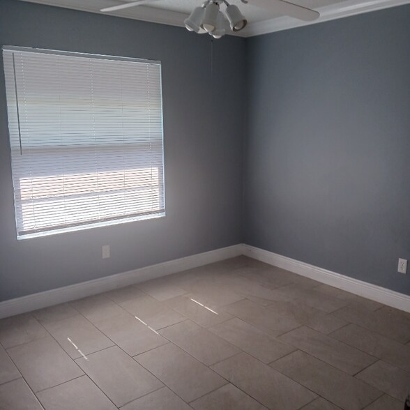 Building Photo - 10602 Whitestone Ct