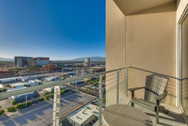 Building Photo - Newport Lofts 1502
