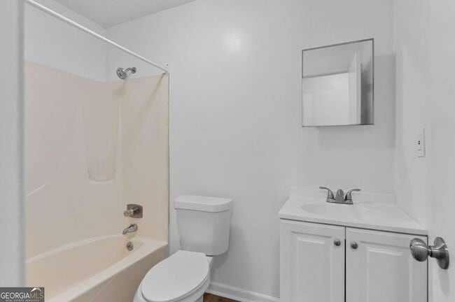 Building Photo - 125 Tanglewood Dr