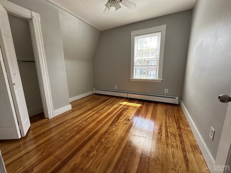 Building Photo - 135 Nonantum St