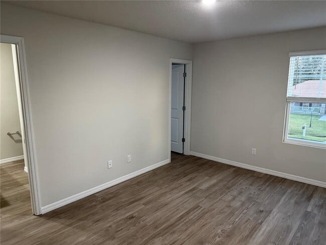 Building Photo - 33 Wood Acre Ln