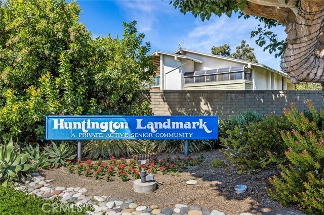 Building Photo - 8933 Yolo Cir