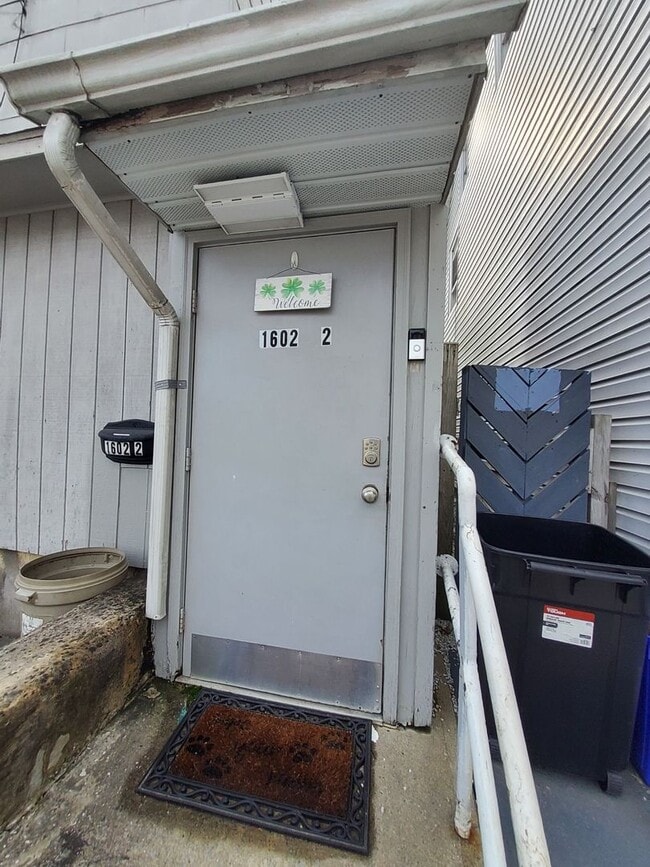 Building Photo - 1602 Newport Ave