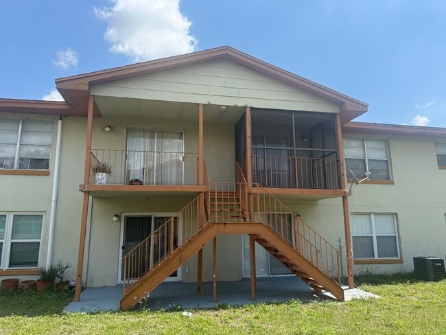 Building Photo - Spacious unit in Essex Park Condo, Kissimmee