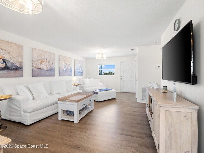 Building Photo - 4995 S Hwy A1A