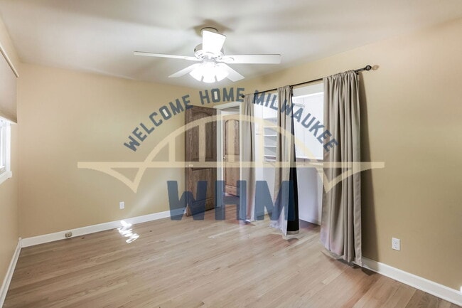 Building Photo - 4515 Coral Dr
