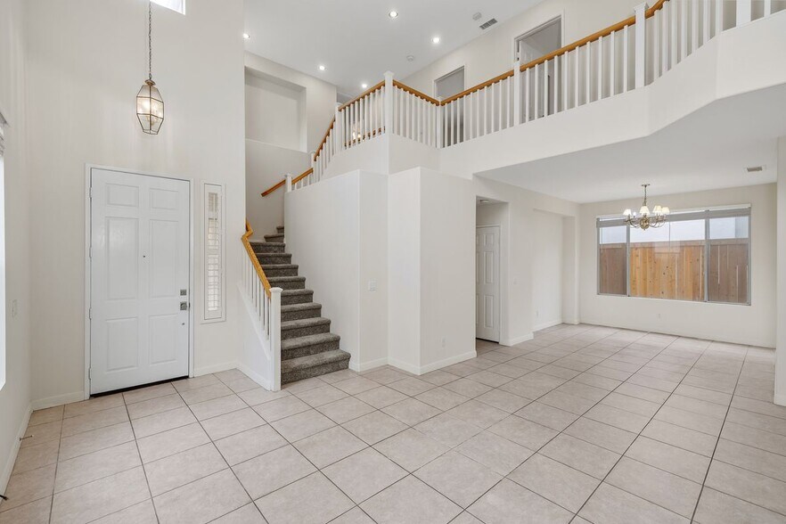 Building Photo - 11161 Pacemont Ln