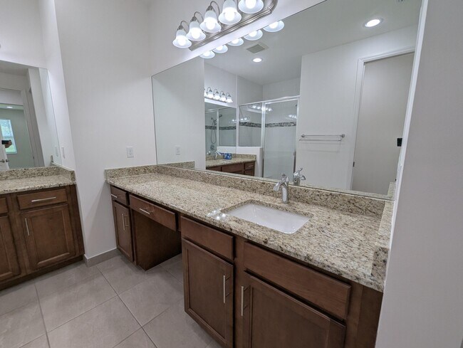 Building Photo - 13541 SW Oceanus Blvd